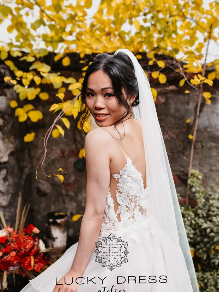 Organza wedding dress flowy Bridal gown illusion Lace wedding dress layered Floral wedding dress custom Ecru wedding dress bespoke / Kaya