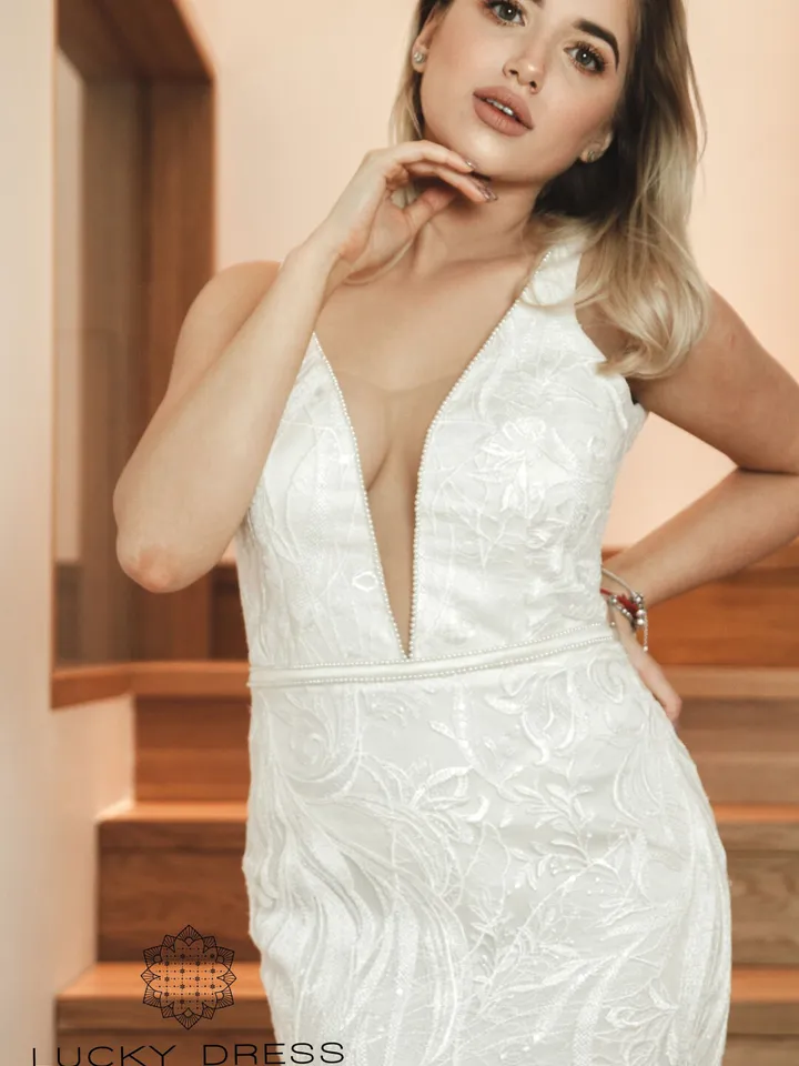 Deep V wedding dress mermaid Pearl wedding dress Bridal gown fitted Lace wedding dress backless Sexy wedding dress leaves Custom / Claudia