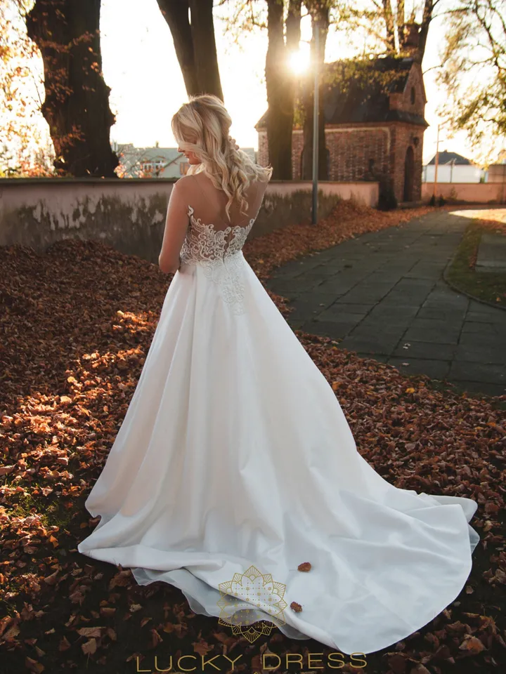 Wedding dress flowy Illusion wedding dress Satin wedding dress Bridal gown Illusion sleeves wedding dress Empire wedding dress / Blanka