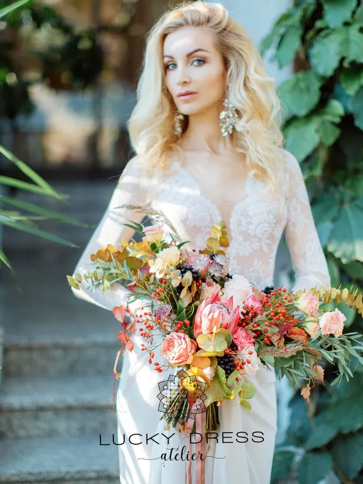 Ready to ship wedding dress US 2 / Long sleeve wedding dress Lace wedding dress Rustic wedding dress Ethereal wedding dress Bridal / Olympia