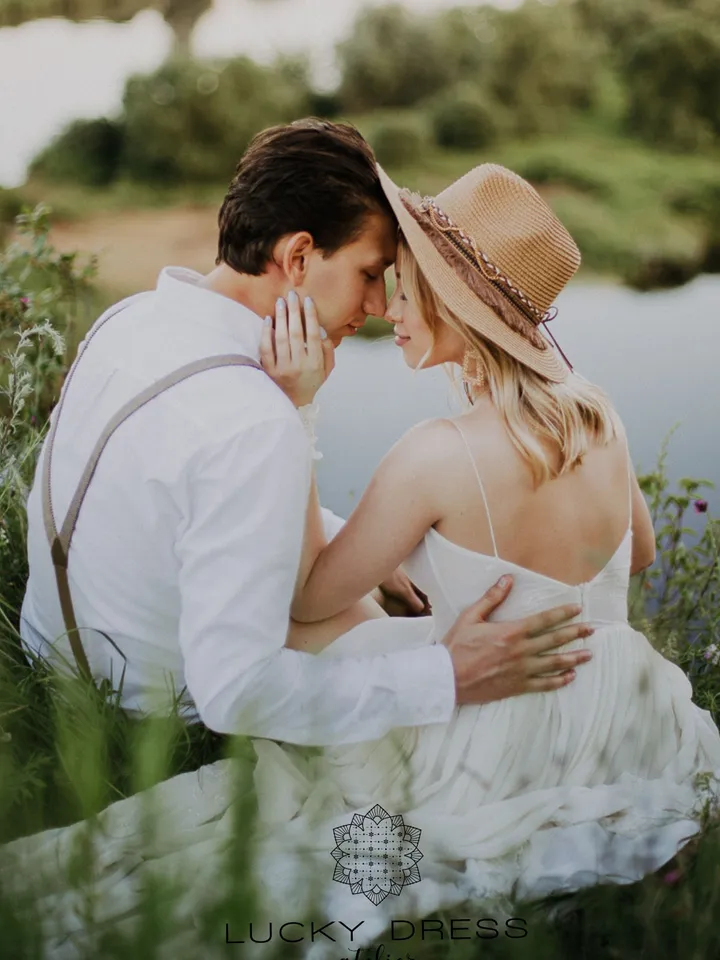 Elopement wedding dress flowy Muslin wedding dress spaghetti straps Courthouse wedding dress simple Custom wedding dress garden / Miriam II