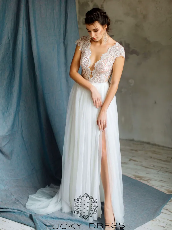 Ready to ship wedding dress US 4 / Short sleeves wedding dress A line Lace wedding dress slit Tulle wedding dress sexy Courthouse / Stella