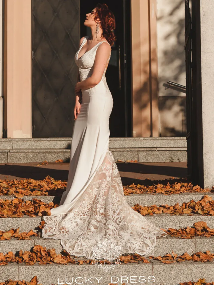 Elopement dress Mermaid wedding dress courthouse Crepe wedding dress garden Lace wedding dress custom Sexy wedding dress / Palmyra III