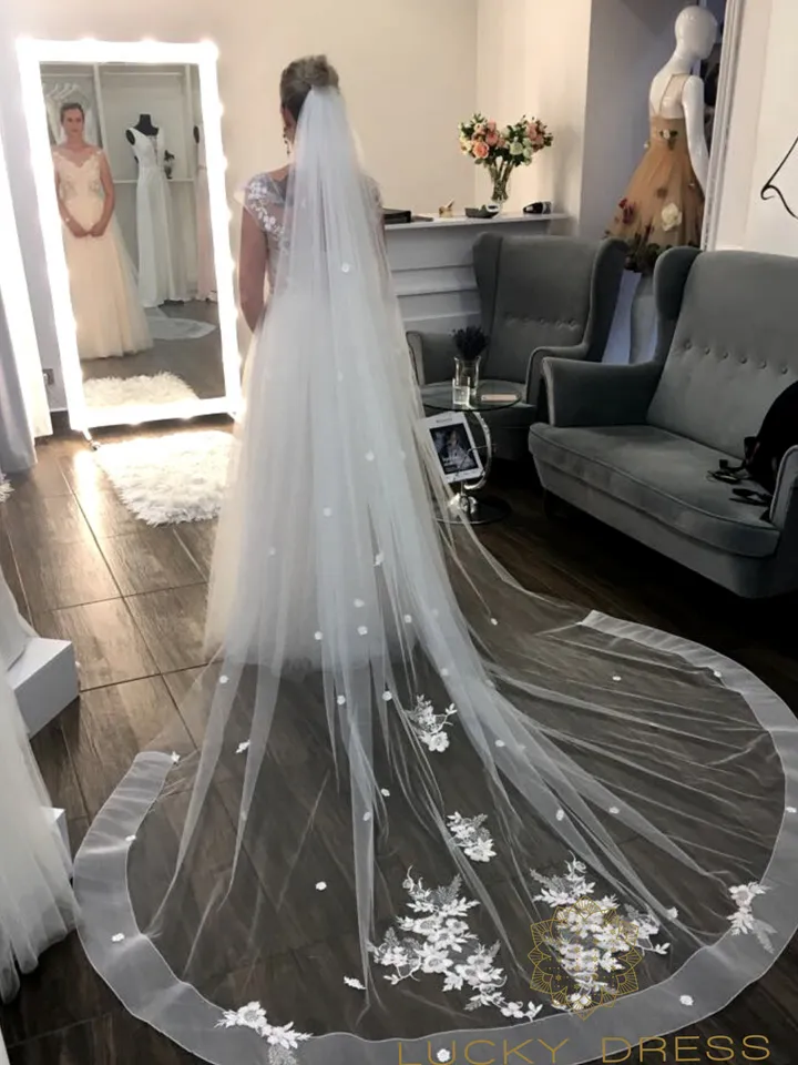 Cathedral veil bridal Floral veil unique Wedding veil lace One tier veil boho Tulle veil long Rustic veil stiffening Custom veil / Milana