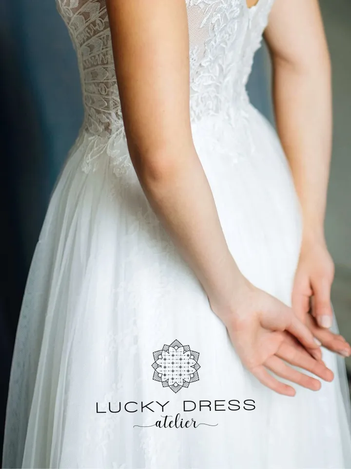 Rustic wedding dress Lace wedding dress Flowy wedding dress Unique wedding dress A line wedding dress Straps wedding dress Geometric / Vassa