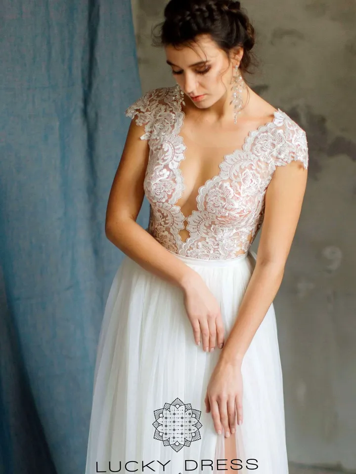 Ready to ship wedding dress US 4 / Short sleeves wedding dress A line Lace wedding dress slit Tulle wedding dress sexy Courthouse / Stella