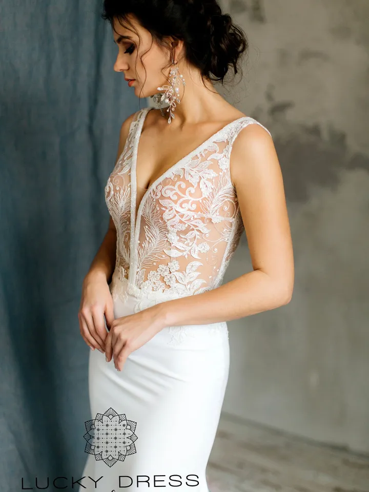 Mermaid wedding dress Great Gatsby Deep V wedding dress open back Sexy wedding dress courthouse Crepe wedding dress / Era