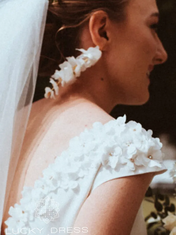 White silk flowers earrings boho bride