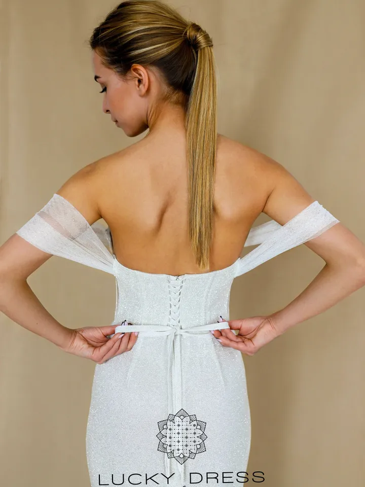 Mermaid wedding dress corset Sheath wedding dress glitter Sweetheart wedding dress long sleeves Silver wedding dress winter / Kara
