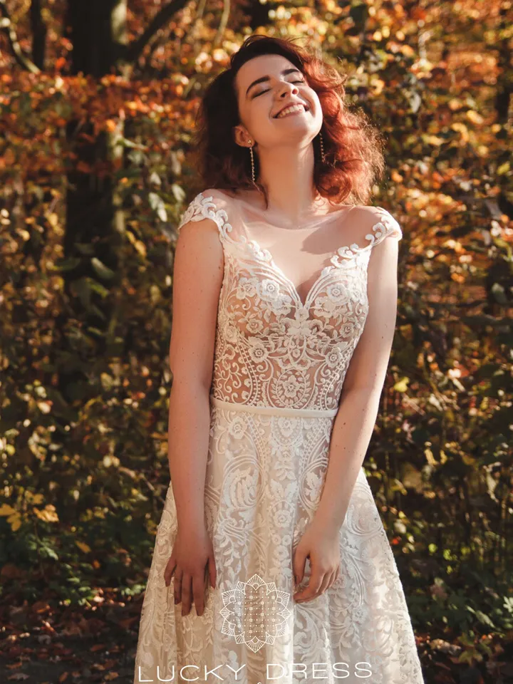 Elopement wedding dress Courthouse wedding dress short sleeves Sexy wedding dress garden Floral wedding dress backless Illusion dress /Polly