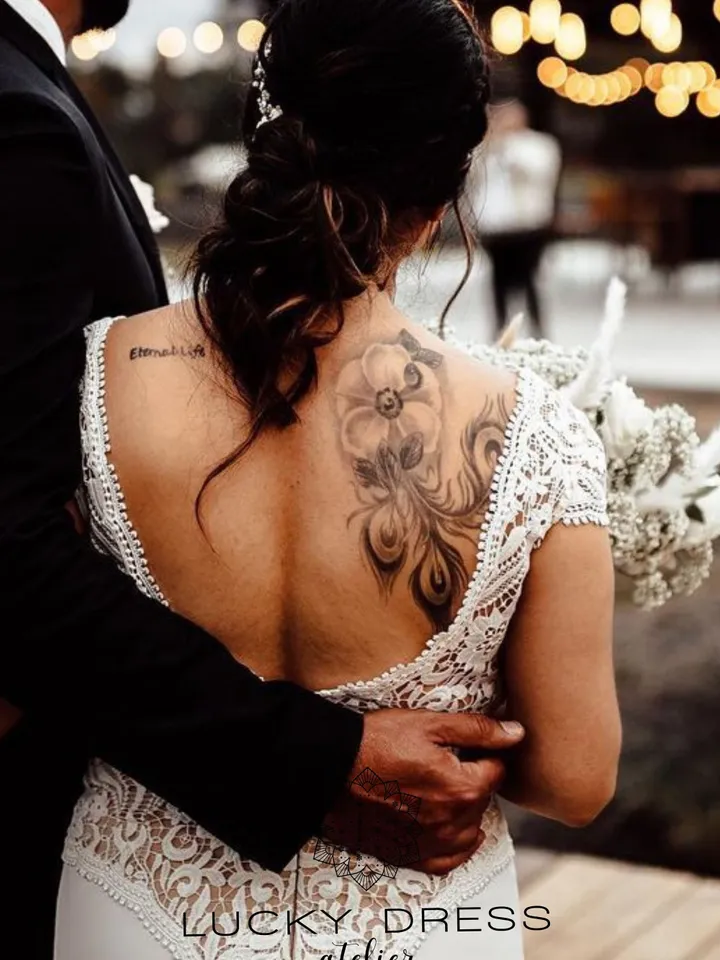 Elopement wedding dress lace Courthouse wedding dress mermaid Garden wedding dress boho Custom wedding dress sexy Bespoke dress / Essie