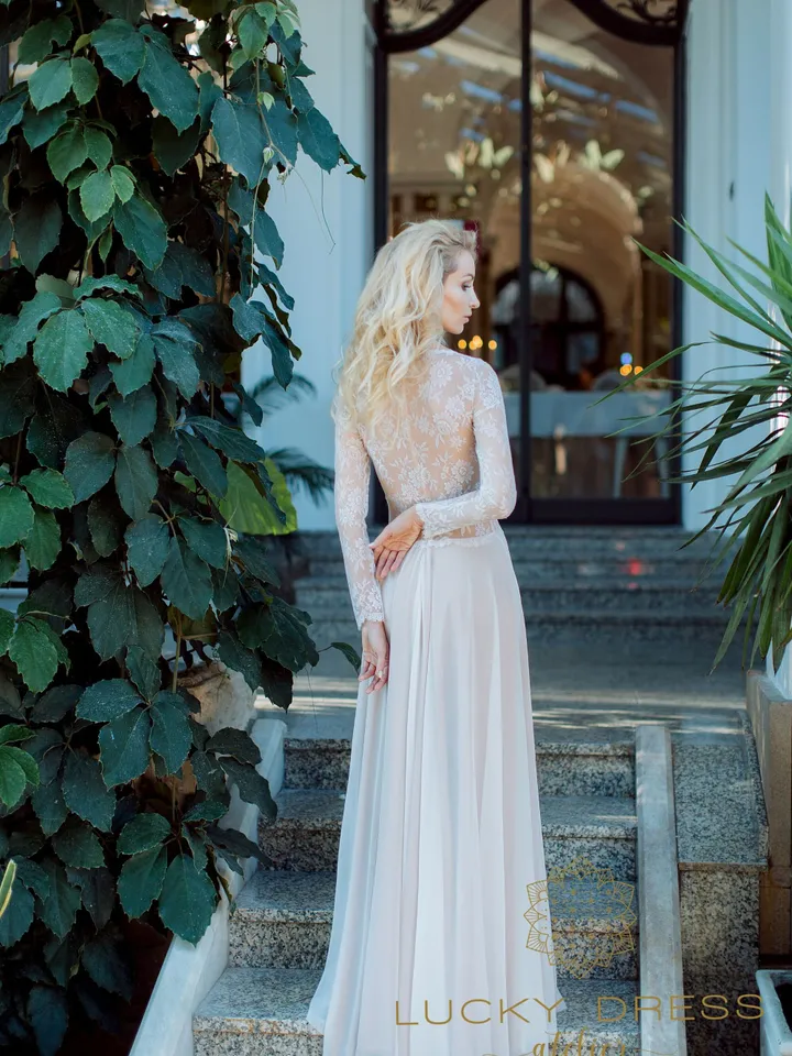 Ready to ship wedding dress US 2 / Long sleeve wedding dress Lace wedding dress Rustic wedding dress Ethereal wedding dress Bridal / Olympia