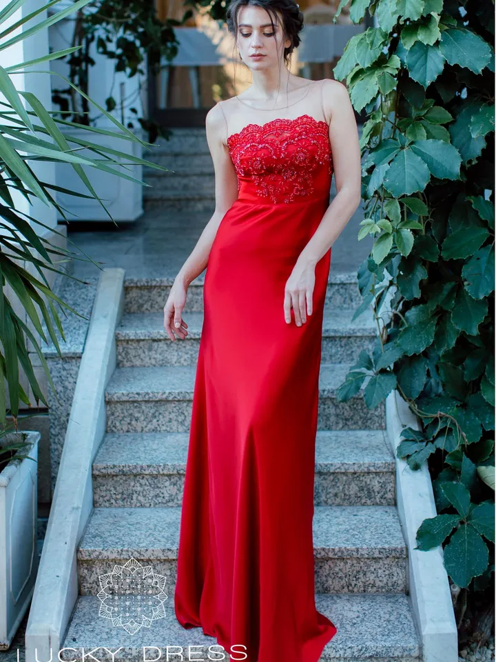 Simple wedding dress courthouse Red wedding dress satin Minimalist wedding dress lace Garden wedding dress custom Valentino dress / Pelagia