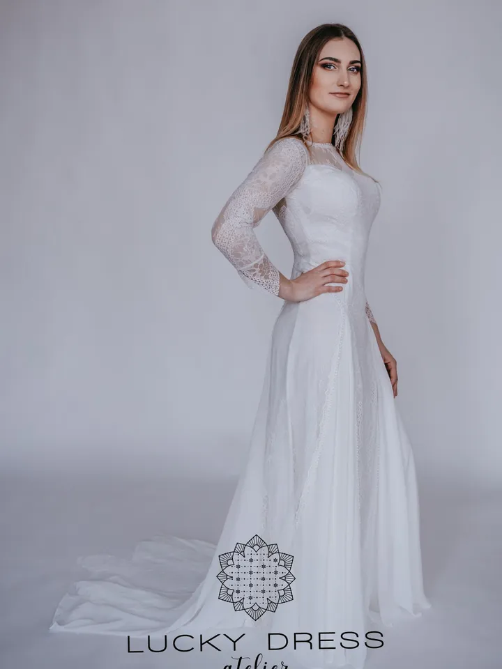 Boho wedding dress long sleeve Lace wedding dress hippie Winter wedding dress bohemian Backless wedding dress flowy Custom dress / Halina