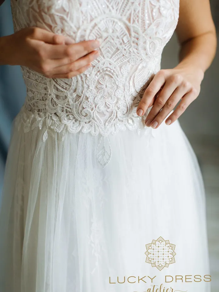 Rustic wedding dress Lace wedding dress Flowy wedding dress Unique wedding dress A line wedding dress Straps wedding dress Geometric / Vassa