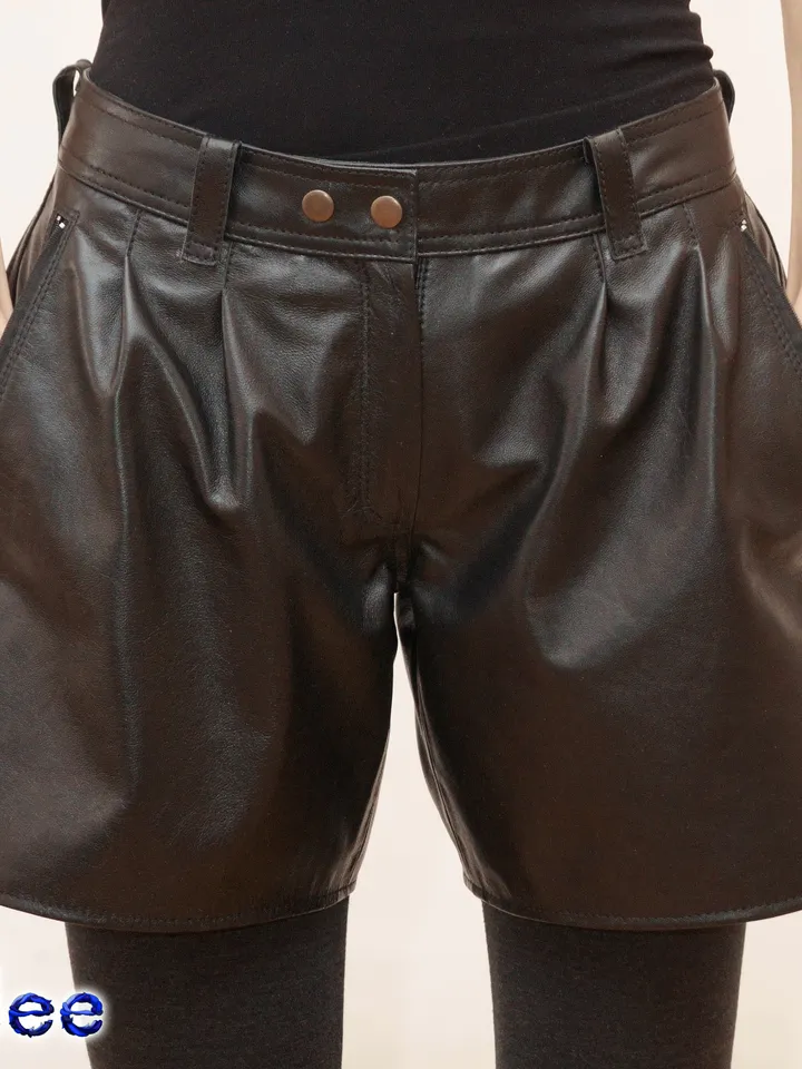 Women's medium shorts of genuine lambskin leather black color by Sofalee, Casual Modern style clothes.