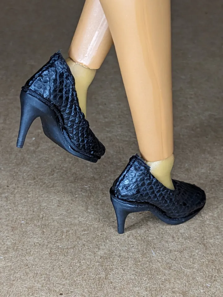 Handmade black heels snakeskin leather shoes for 16-inch Fashion Royalty dolls (FR16)