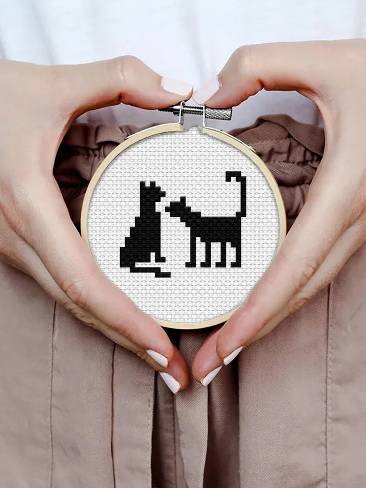 Small cross stitch pattern download PDF Mini black cat cross stitch chart, Quick beginner stitch Cat lover gift Cute animal cross stitch #K6