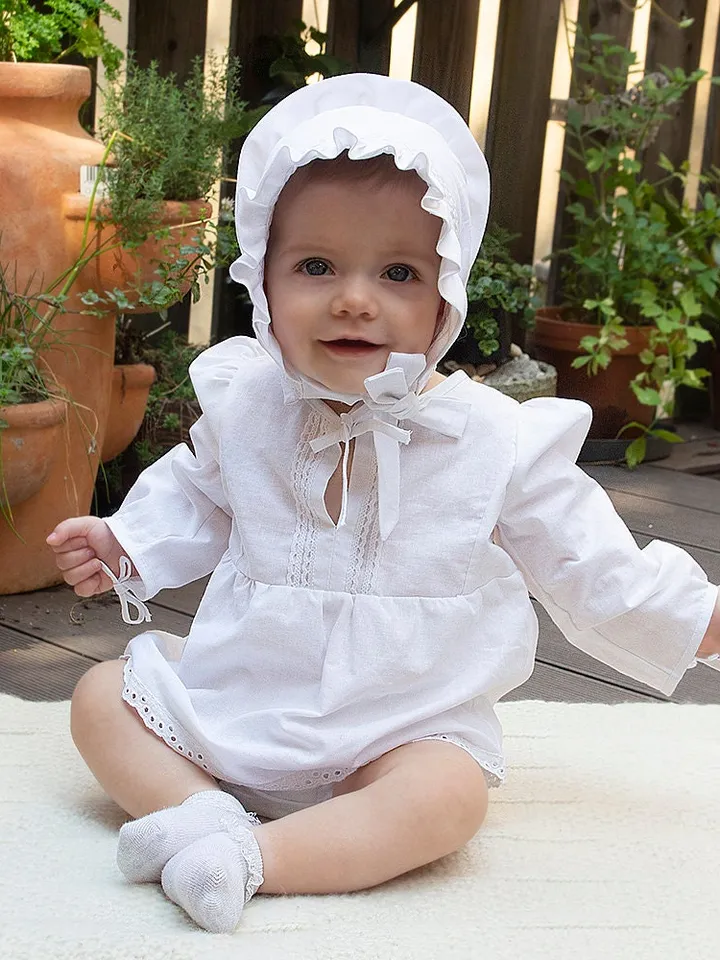 Beautiful dress set for baby girls. Baptism set. Bonnet | Gown. Cotton, Lace. READY TO SHIP!
