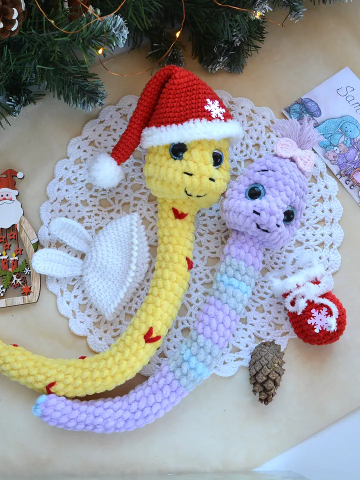 Christmas Snake Crochet Pattern, Snake Crochet Pattern, Easy Snake Plushie Pattern, PDF Download, Beginner Friendly Amigurumi