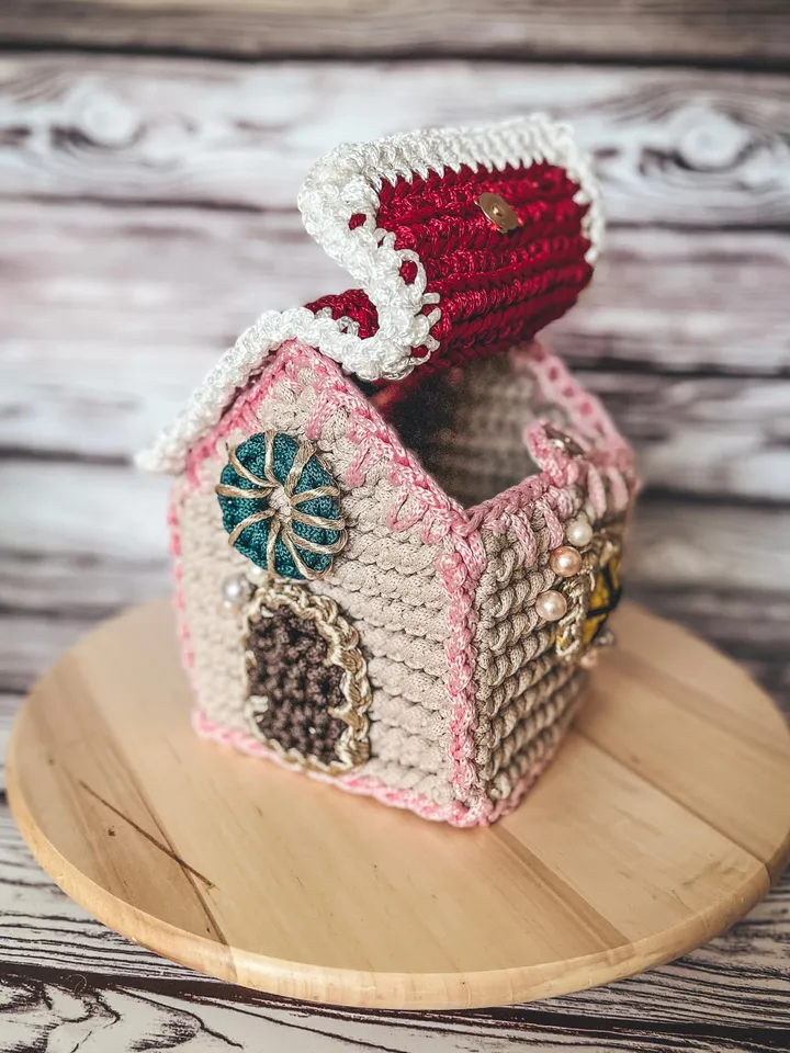 Gingerbread house crochet pattern PDF, basket with lid, Christmas ornament, hanging decoration digital instant download
