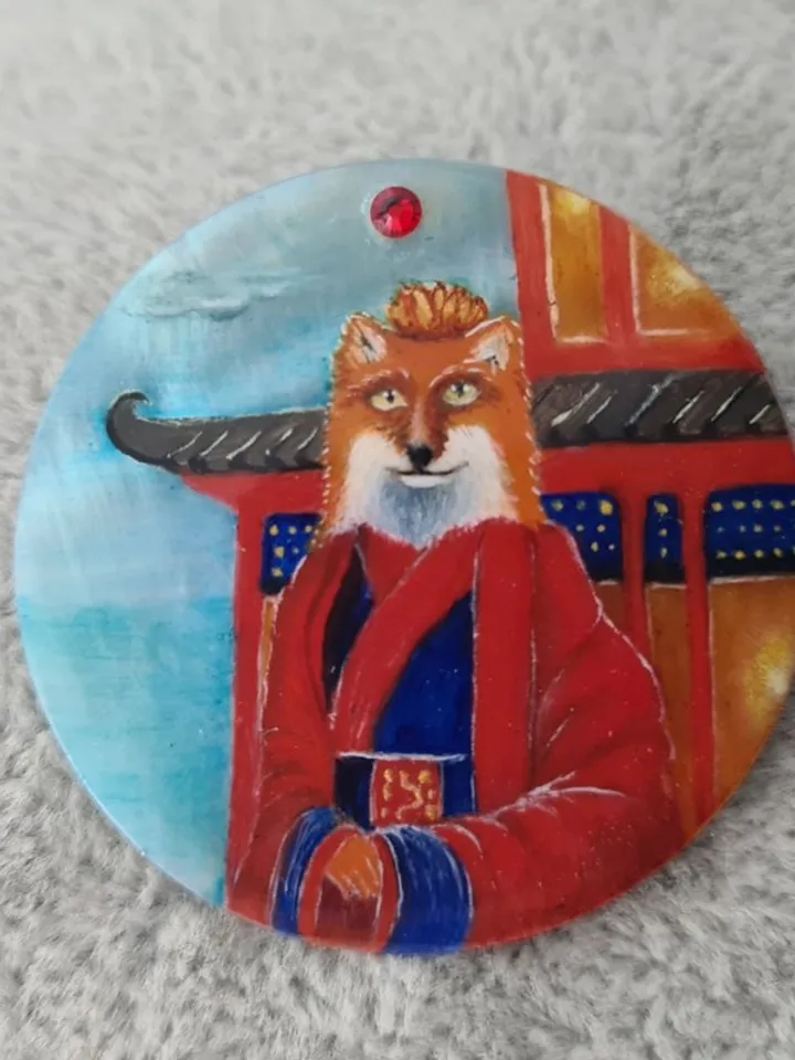 Kitsune brooch, real oil painting miniature on mother of pearl. Kitsune fox pin
