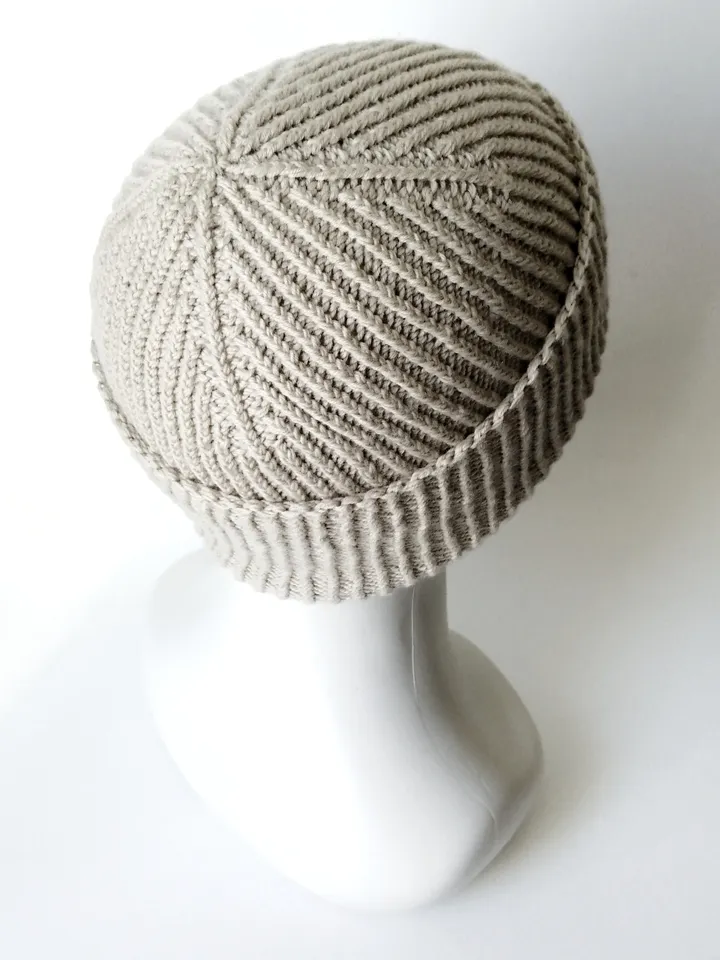 Handmade Merino Wool Men's Beanie: Ribbed Knit, Seamless Comfort, Fisherman Style, Cozy and Warm Hat with Fold-up Cuff. FREE SHIPPING!