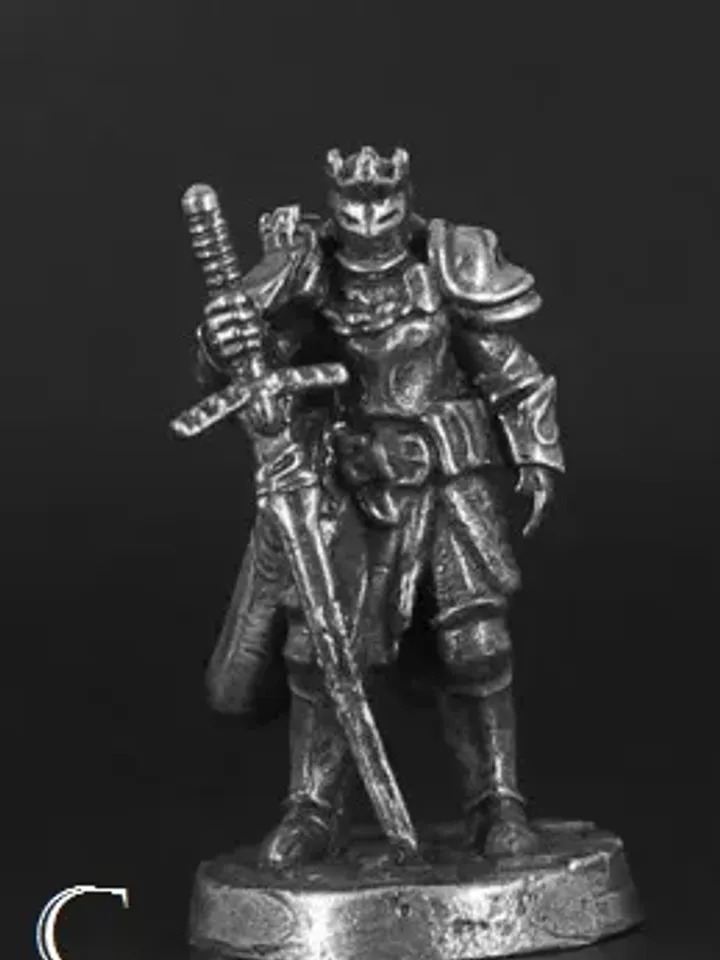 Fearless Knight, medieval european warriors, copper miniatures 36mm scale, tabletop wargaming feudal miniature figures.