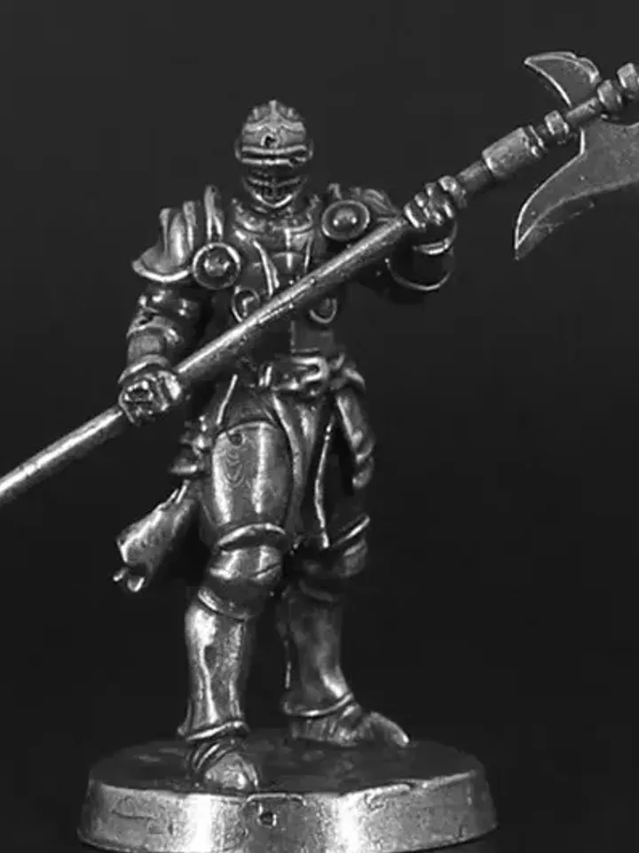 Fearless Knight, medieval european warriors, copper miniatures 36mm scale, tabletop wargaming feudal miniature figures.