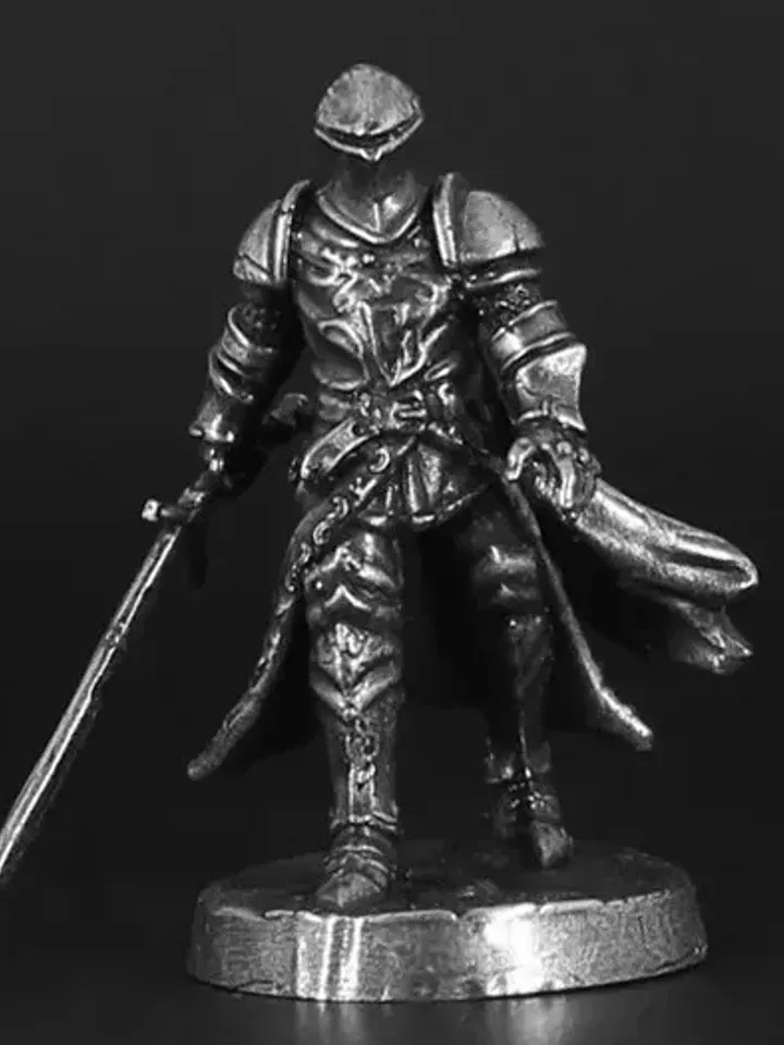 Fearless Knight, medieval european warriors, copper miniatures 36mm scale, tabletop wargaming feudal miniature figures.