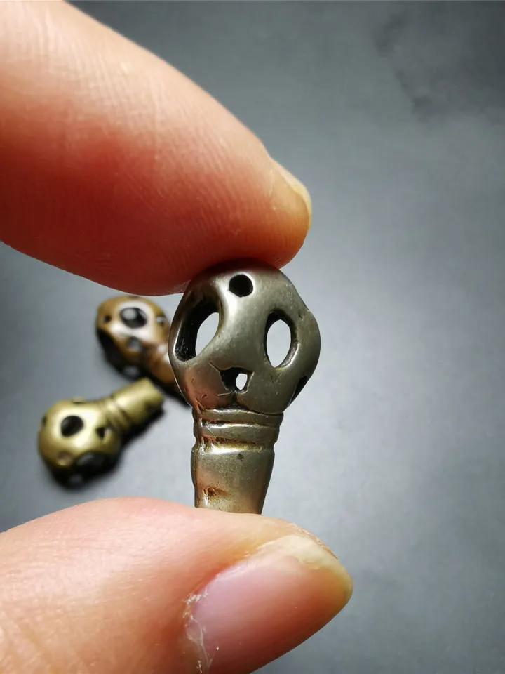 Gandhanra Handmade Tibetan Guru Bead, T-drilled 3-Hole Bead Connector for Mala , Prayer Bead
