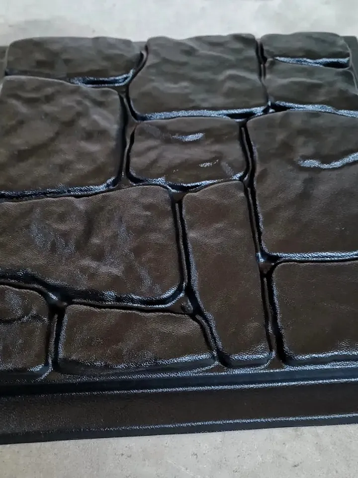 Mold for paving slabs and a garden path "Pebble"tile sizes 11,61"x11,61"x1,18"in