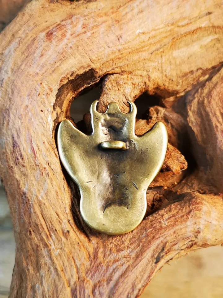 Gandhanra Handmade Tibetan Buddhist Amulet Garuda,Garula,Suparna,Golden-winged Bird Pendant,Made of Lima Brass,30 years old