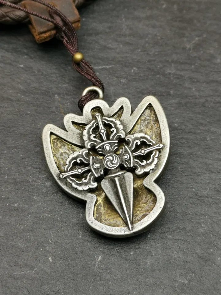 Gandhanra Handmade Tibetan Buddhist Amulet,Garuda of Pendant,Inlaid with Vajra,1.57" × 1.22"