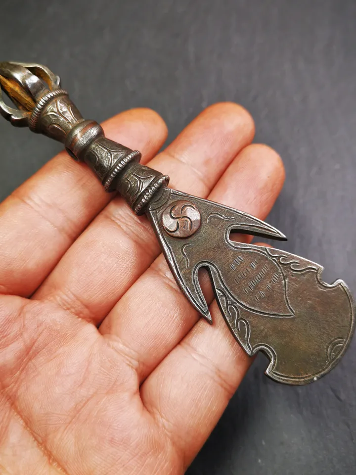 Gandhanra Handmade Tibetan Amulet,Kartika(knife of the dakinis), Trantic Buddhism Ritual Implement, Altar Tools,Made of Cold Iron,4.33"