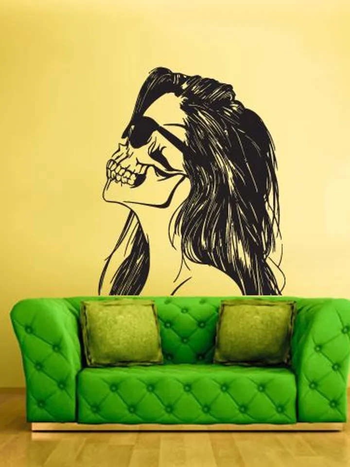 Zombie Girl Wall Decal - Spooky Vinyl Sticker, Horror Room Decor, Gothic Art, Undead Sticker for Bedroom
