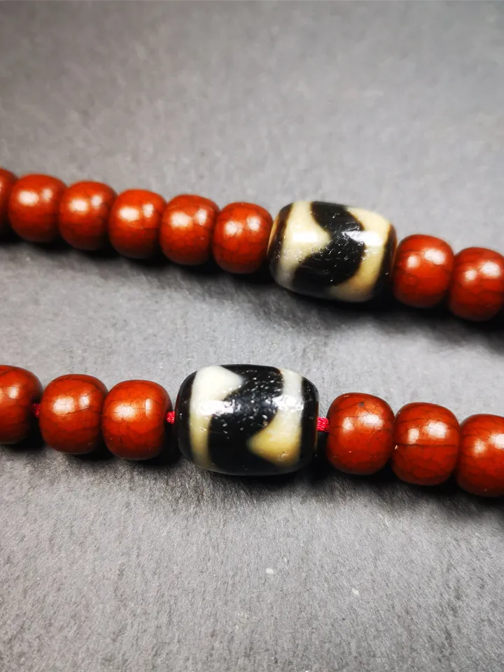Gandhanra Tibetan Tiger Tooth Dzi Bead Accessories,Dzi Spacer Beads,Marker Beads for Mala Necklace,0.47" × 0.6"