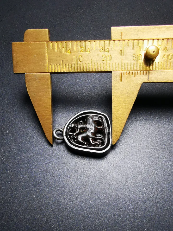 Gandhanra Antique Tibetan Buddhist Amulet,King Gesar,Joru,The Hero-Child of Tibet,Made of Thokcha,inlaid with Sliver