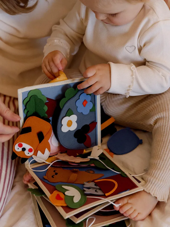 Montessori Quiet Book for Toddlers, Woodland Felt Activity Book, Baby Travel Sensory Toy, Educational Birthday Gift for Ages 1-3,Kinderkrama