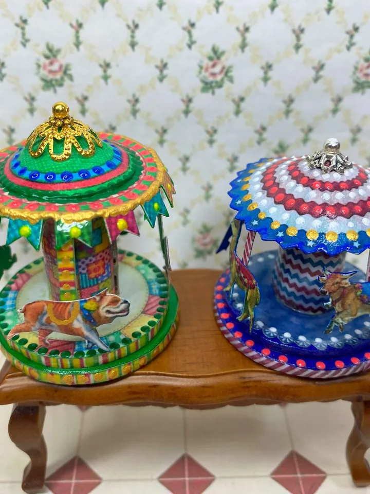 Puppet carousel. Miniature. Dollhouse miniature.1:12.