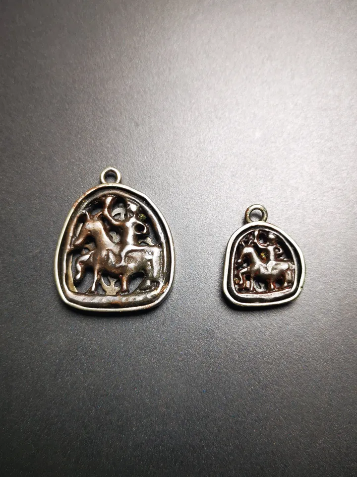 Gandhanra Antique Tibetan Buddhist Amulet,King Gesar,Joru,The Hero-Child of Tibet,Made of Thokcha,inlaid with Sliver