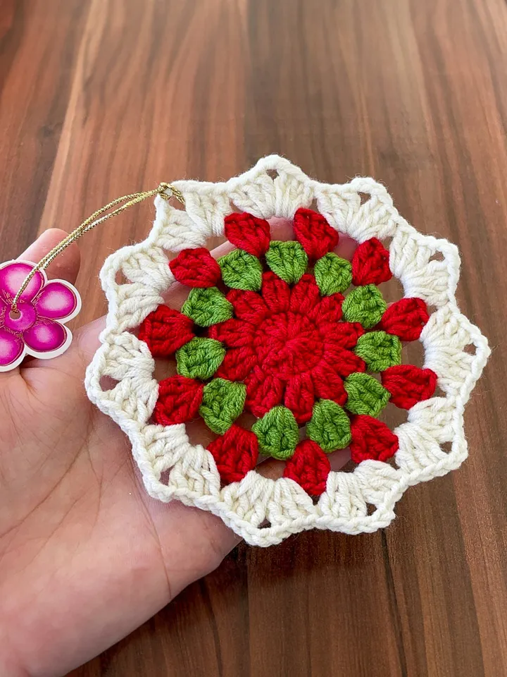 Xmas Crochet Coasters Pattern, Easy Christmas Doily Coasters for Beginners, Crochet Cup Coasters Perfect for Holiday Decor and Gift Giving