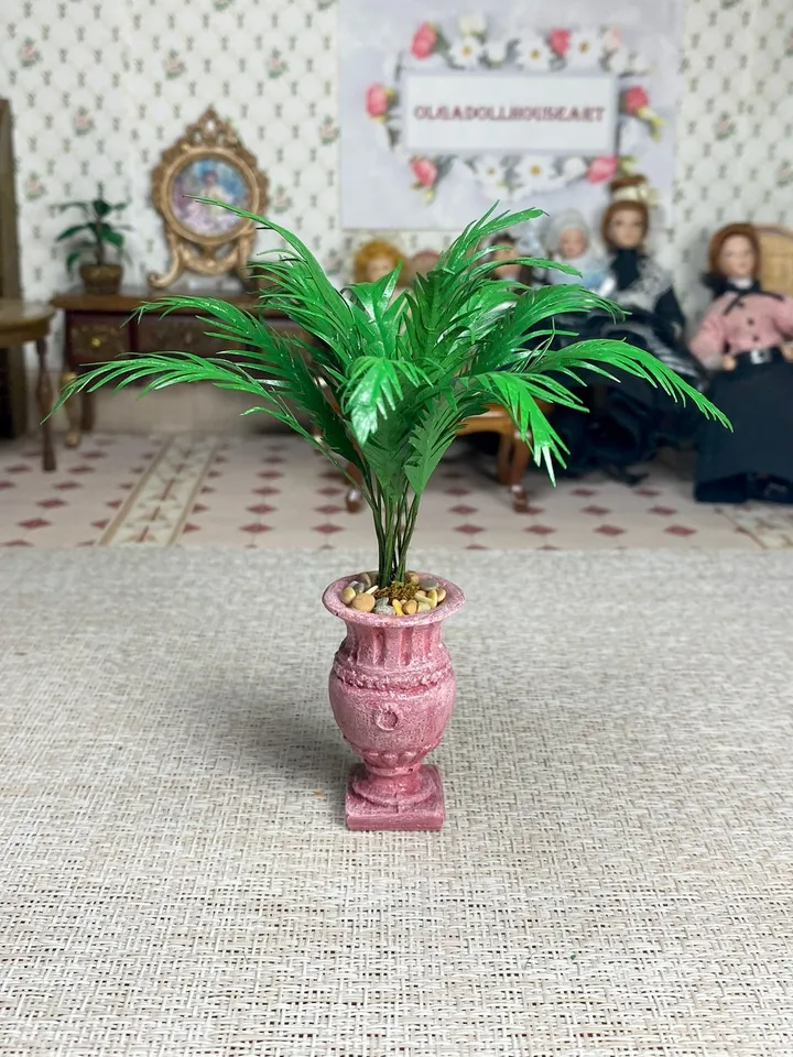 Palm tree in a flowerpot. Plant for a doll. Flower for a dollhouse. 1:12. Handmade.