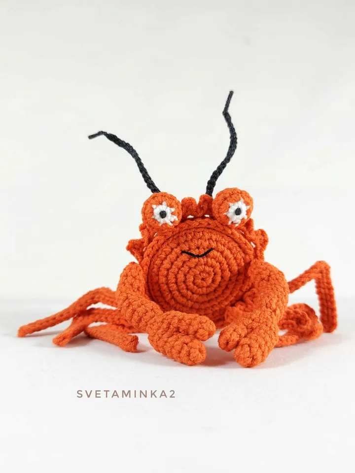 Crochet Crab Pattern Amigurumi Stuffed Toy. Digital Download. PDF.