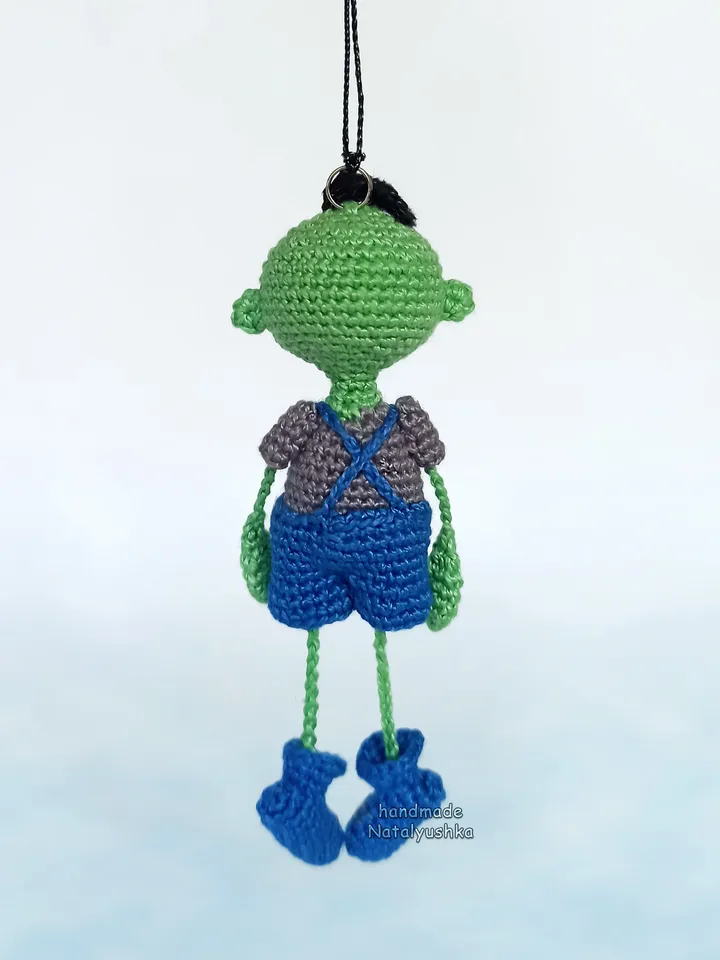 Zombies boy and girl keychain, Zombie toy, Halloween Decor, Creepy doll, Pocket monster.