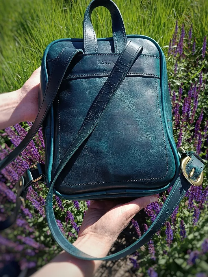 Leather pattern of a city backpack - pattern of a leather backpack - Download PDF