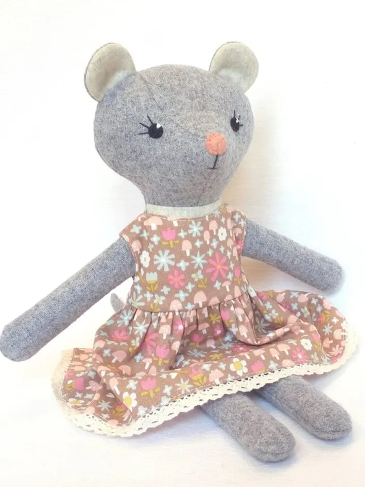 Gray mouse girl, handmade stuffed doll, wool plush rat toy, mouse soft toy