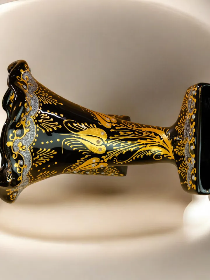 Father's Day Gift Handpainted Gramophone Phone Speaker, Ceramic Audio Dock, Unique iPhone Speaker Gift, Home Decor First Father's Day Gift