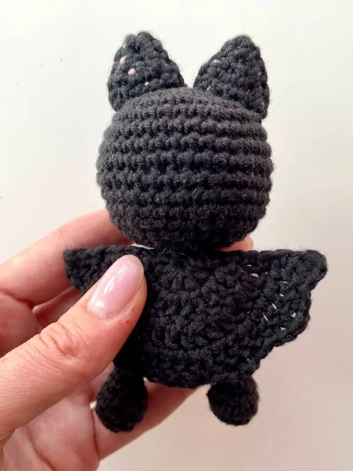 Crochet pattern halloween set: voodoo bat pumpkin hat, amigurumi halloween decor, creepy keychain, English PDF