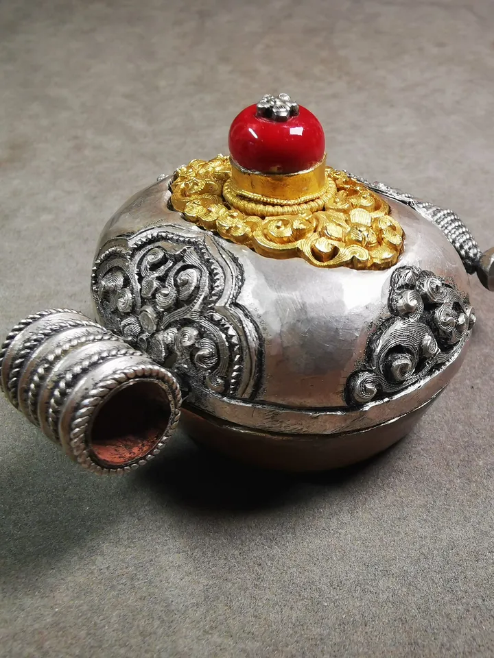 Gandhanra Handmade Gau Ghau Shrine, Chiseled Mini Tibetan Buddhist Altar Amulet Pendant,Made of Sterling Silver,Copper,Agate